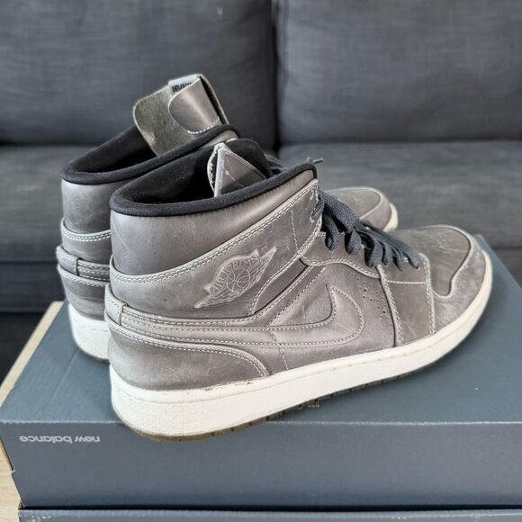 Nike Air Jordan 1 Nouveau Mid Wolf Grey Leather Mid-top Sneakers Men\'s Size 12